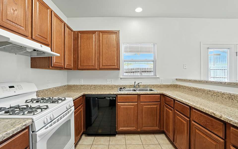 Norton Heights 1390 3x2.5 Kitchen